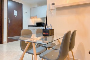 Standard Apartment | Dining room