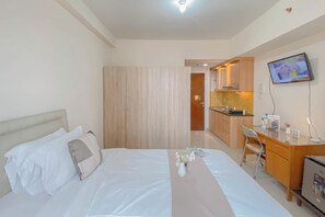 Interior - Restful And Cozy Studio At Taman Melati Margonda Apartment (Depok)