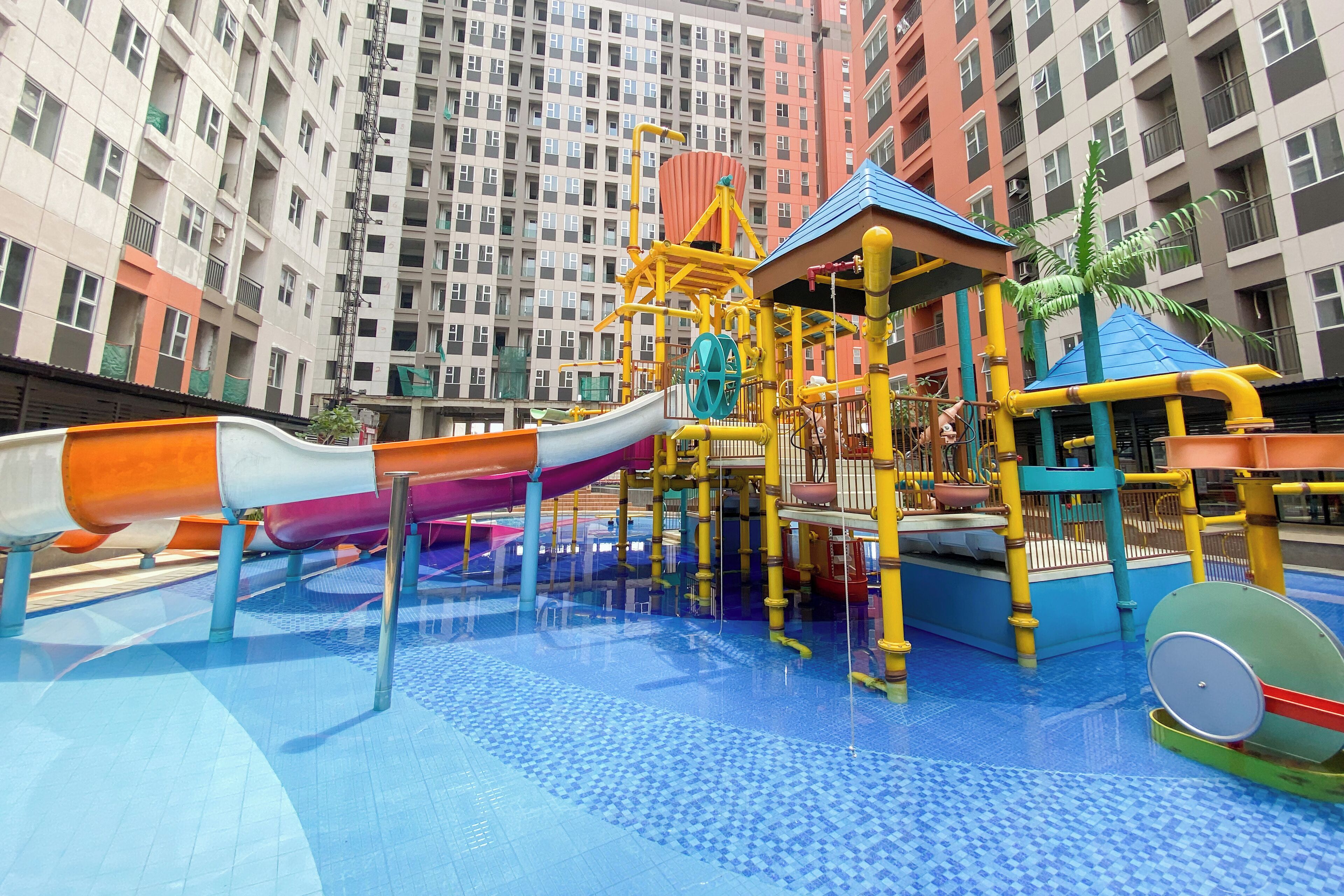 حمّام سباحة خارجي