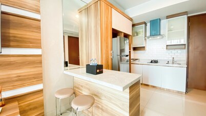 Wonderful And Homey 2Br Apartment At Springhill Terrace Residence