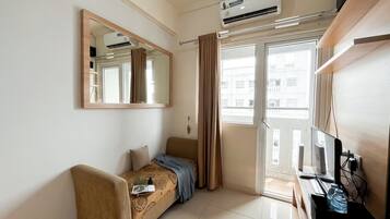 Standard Apartment | Living area