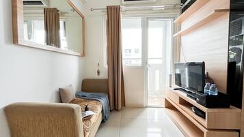 Standard Apartment | Living area