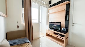 Standard Apartment | Living area