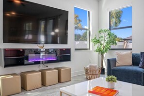 Smart TV, fireplace, table tennis