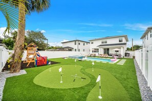 Exterior - Family Oasis • Pool • Slide • Games • Sleeps 14+ (Tampa)