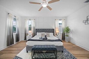 11 bedrooms, desk, iron/ironing board, travel crib