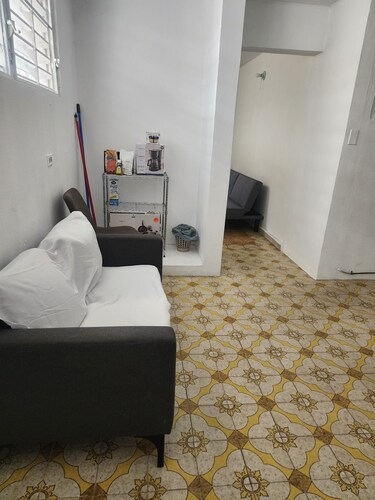 Rainforest Casa Encanto 2-bedroom house with AC, WiFi in delightful Arecibo