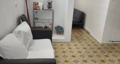 Rainforest Casa Encanto 2-bedroom house with AC, WiFi in delightful Arecibo