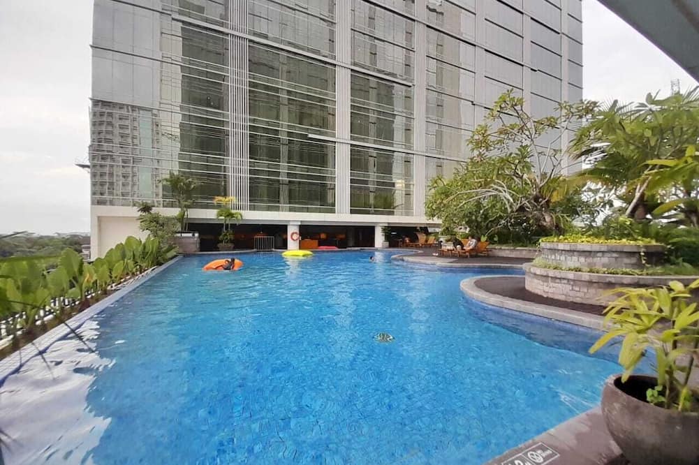 Modern Look And Homey Studio At Mataram City Apartment