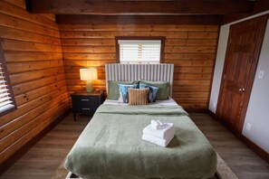 3 bedrooms, bed sheets