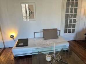 Fer et planche à repasser, Wi-Fi, draps fournis