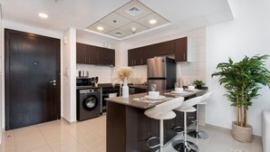 Unclassified image, 3 of 31, button - Charming 1 Bedroom Marina View (Dubai)