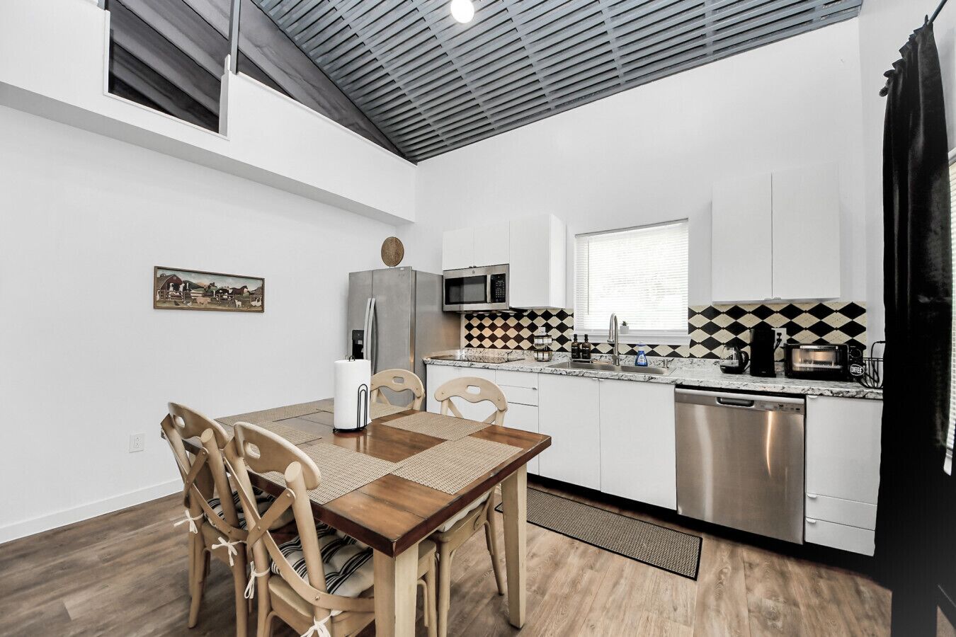 Refrigerador, microondas, parrilla de estufa y lavavajillas 