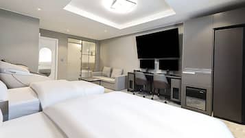 Suite | Individually decorated, individually furnished, free WiFi, bed sheets