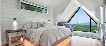 Sun Valley Overlook A-Frame | Wow Views + Hot Tub