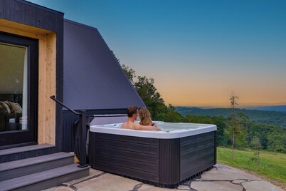 Sun Valley Overlook A-Frame | Wow Views + Hot Tub