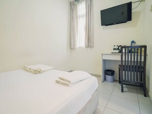 Superior Double, window | Desk, laptop workspace, free WiFi, bed sheets