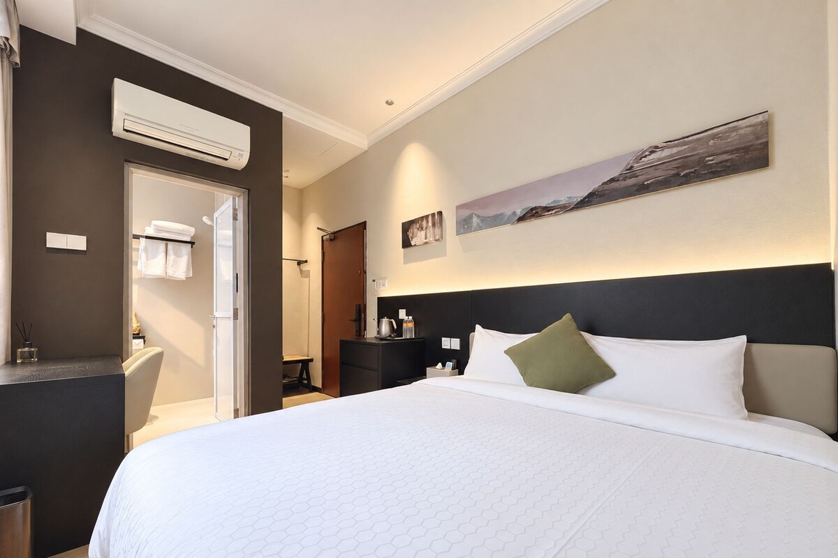 Deluxe King, Window