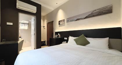 Asphodel Inn - Newly Renovated