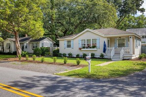 House (5 Bedrooms) | Interior - Near Sullivans Island & Downtown w/ Outdoor Dining The Arsenal by Avantstay (Mount Pleasant)