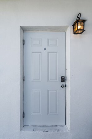 Apartment | 3 bedrooms - Triplex With 3 Bedrooms 6 Min Beach Free Parking (Dania Beach)