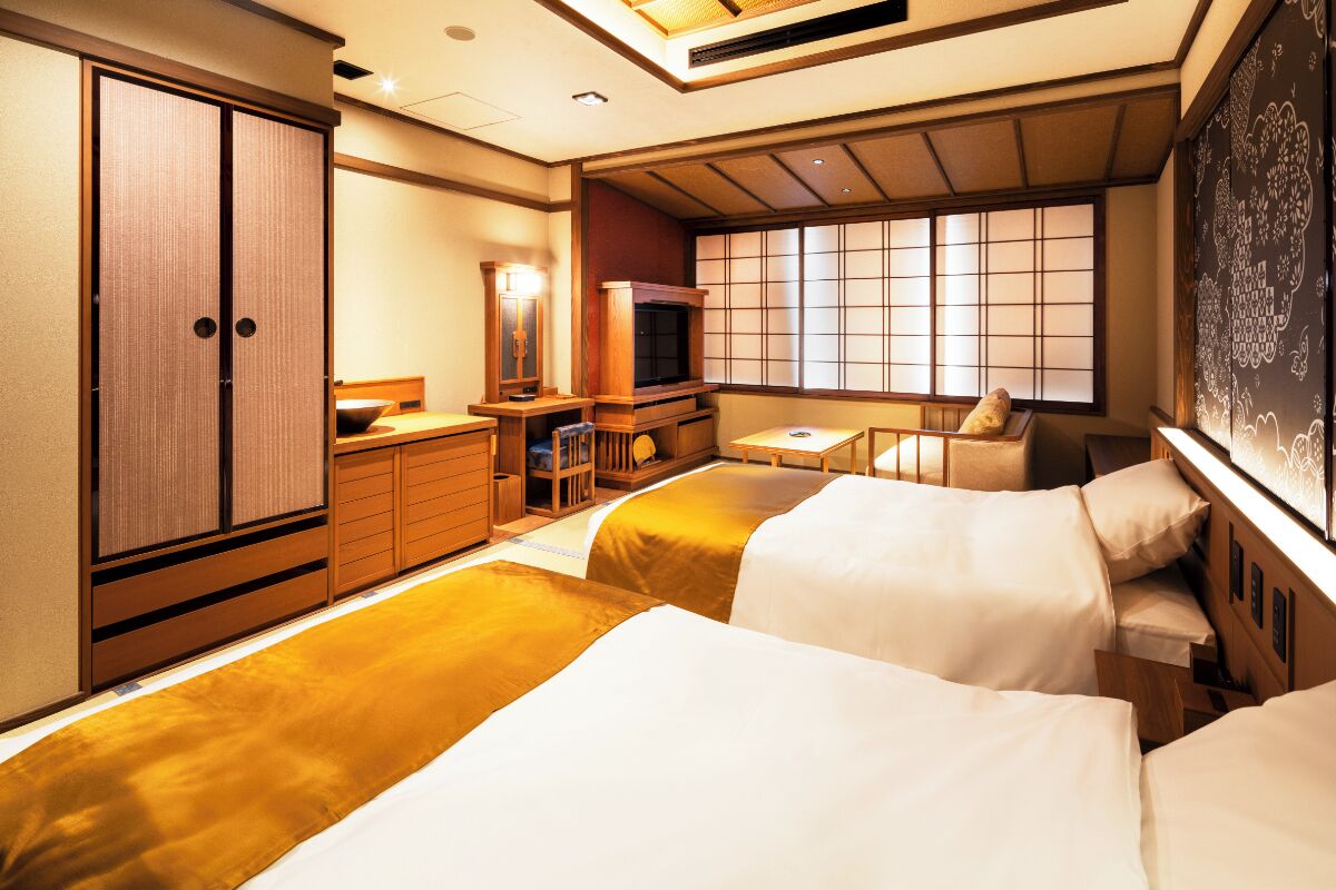 Deluxe Twin Room, Non Smoking (Adults only) | Desk, free WiFi, bed sheets