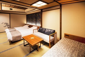 스탠다드 트리플룸, 금연 (Adults only) | 책상