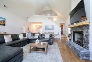 Smart TV, fireplace, foosball, table tennis