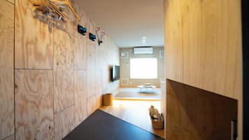 基础四人房, 山景 | 免费 WiFi、床单