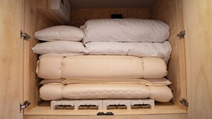 Basic Quadruple Room, Mountain View | Free WiFi, bed sheets