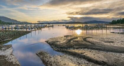 Modern Harbor Stay | Steps to Tours & Eats