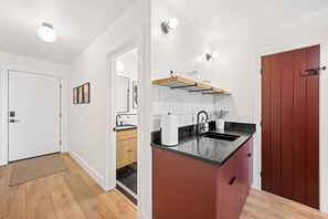 Interior - Harbor Hub Retreat | Walk to Tours & Dining (Juneau)