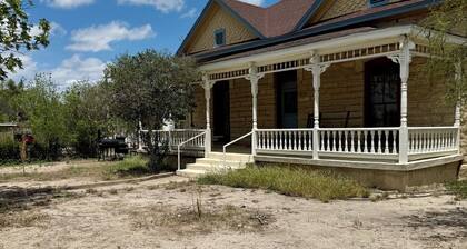 Charming Historical John Taini Home in Central Del Rio