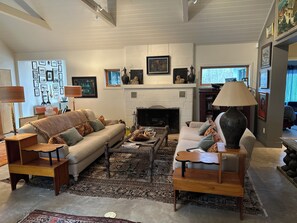 Living area - Charming, Upscale 3  BR w pool, hot tub, fireplace, privacy (Shorewood-Tower Hills-Harbert)