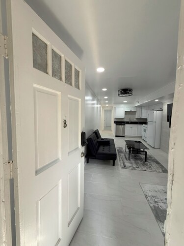 Entire 1 BR near the convention center