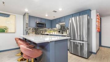 Microwave, oven, stovetop, dishwasher