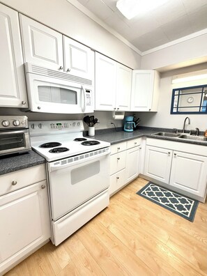 Microwave, oven, stovetop, dishwasher