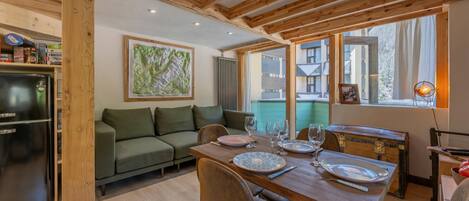 Living and dining room