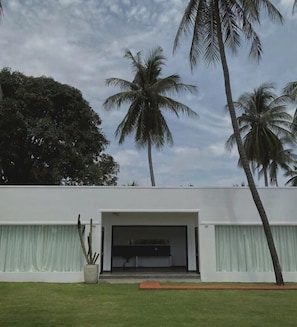 Fachada da propriedade