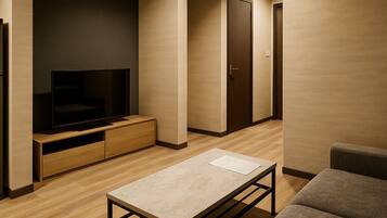 Deluxe Room | In-room safe, desk, free WiFi