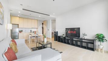 Apartemen, 2 kamar tidur, pemandangan kota | Area keluarga | TV layar datar