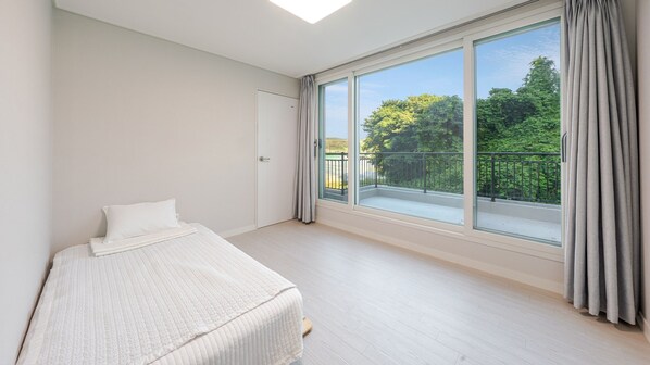 3 bedrooms, free WiFi - Gyeongju Sunflower Private Cottage (Gyeongju)