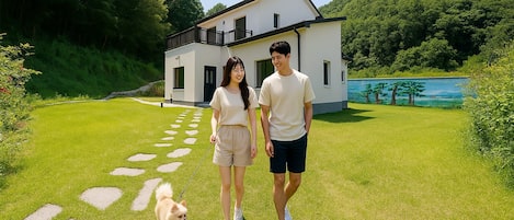 Chambre, 3 chambres (Stay 1(pet)) | 3 chambres, Wi-Fi gratuit