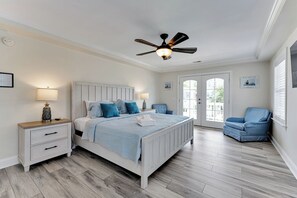 4 bedrooms, iron/ironing board, travel cot, WiFi