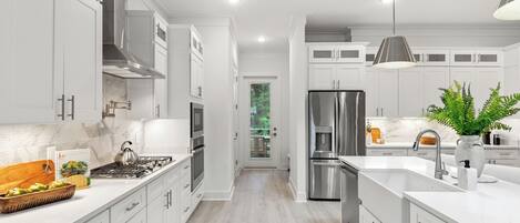 Kühlschrank, Mikrowelle, Geschirrspüler