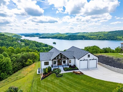 Panoramic VIEWS! Luxury Norris Lake & Mountain Retreat w Pool, Spa, & Beachfront