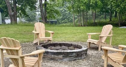 Cozy Capen Cottage—easy access to downtown Eastport