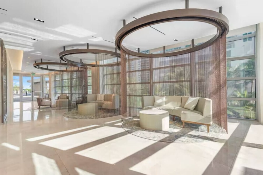 Photo inspiration: Fresh Look at Lux High Rise Ocean Front View Condo 2Br 2 5Ba