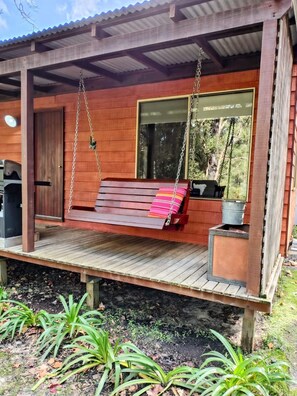 Terrace/patio - Two Bedroom Cottage - sleeps 4 - Self contained 2 Bedroom Cottage 1 King and 1 Queen (Peerabeelup)