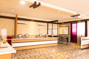 Dining - Hotel Haven Intercontinental (Agartala)